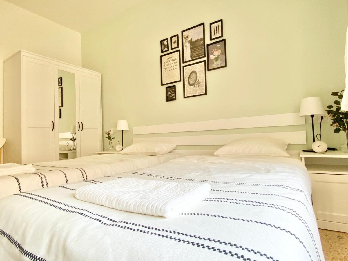 Apartamento "Navarra" 350M De La Playa Playa de Gandia Bagian luar foto